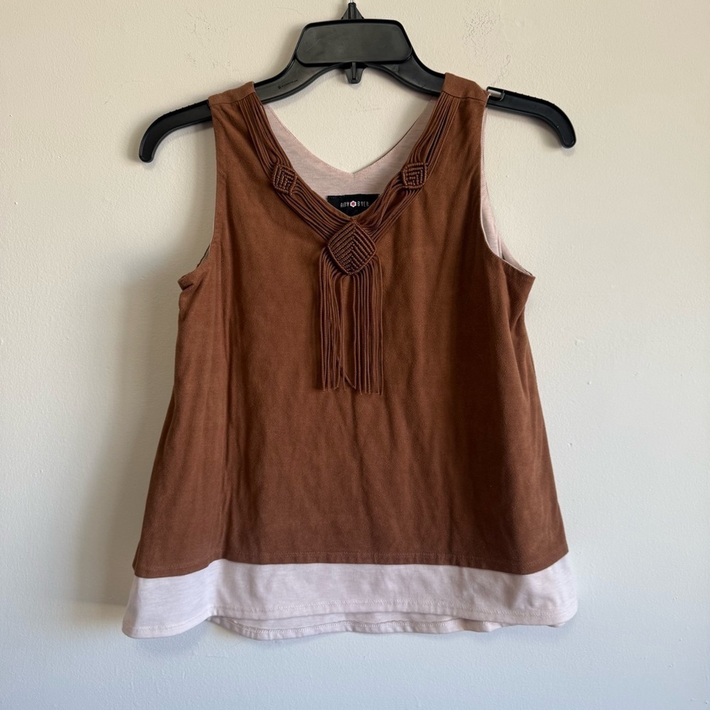 Amy Byer Brown Faux Suede Macrame Fringe Top XL